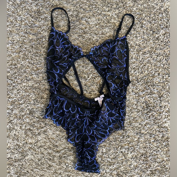✨Fenty lingerie✨BUNDLE✨ - Picture 4 of 16